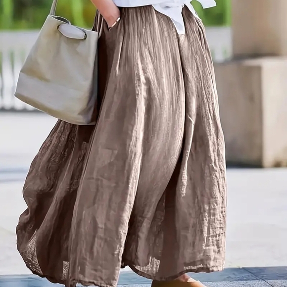 Dresses & Skirts - NEW! Beautiful Flowing Tan Maxi Skirt